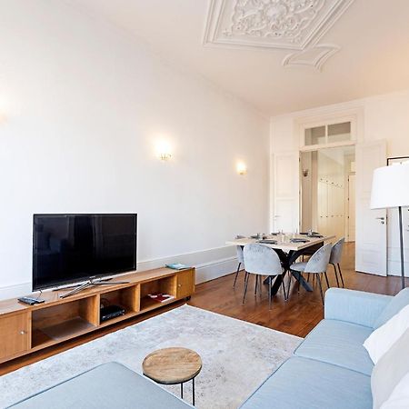 Lovelystay - Aurora Heights Apartment Porto Buitenkant foto