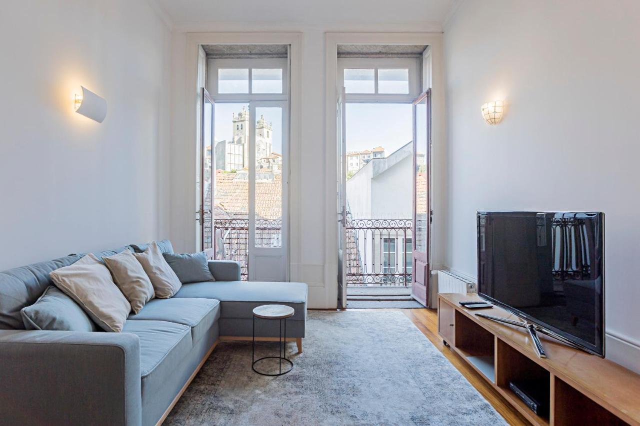 Lovelystay - Aurora Heights Apartment Porto Buitenkant foto