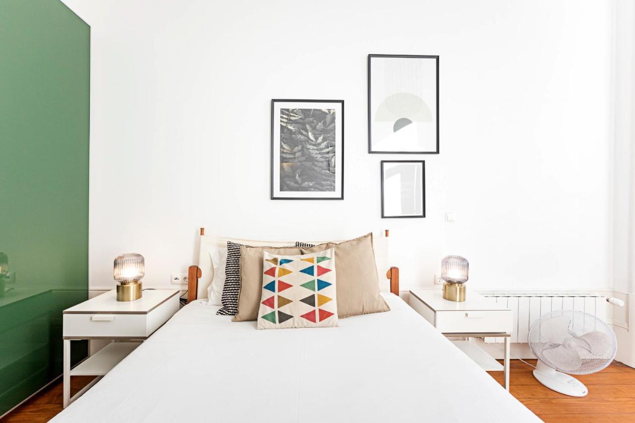Lovelystay - Aurora Heights Apartment Porto Buitenkant foto