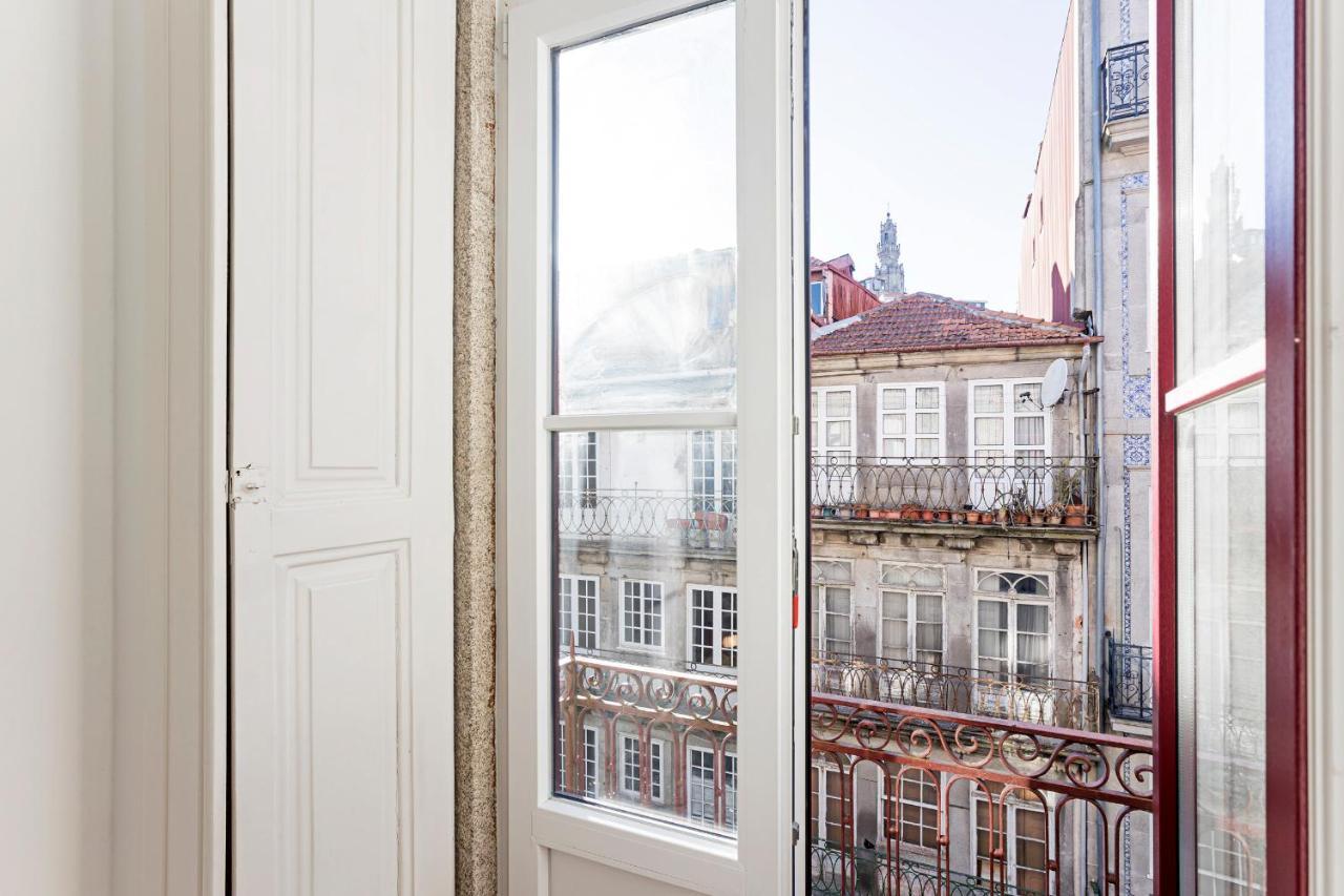 Lovelystay - Aurora Heights Apartment Porto Buitenkant foto